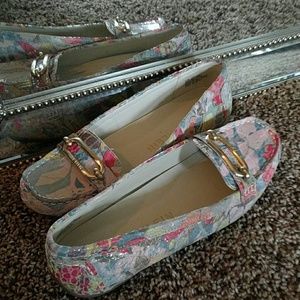 Anne Klein Flats shoes